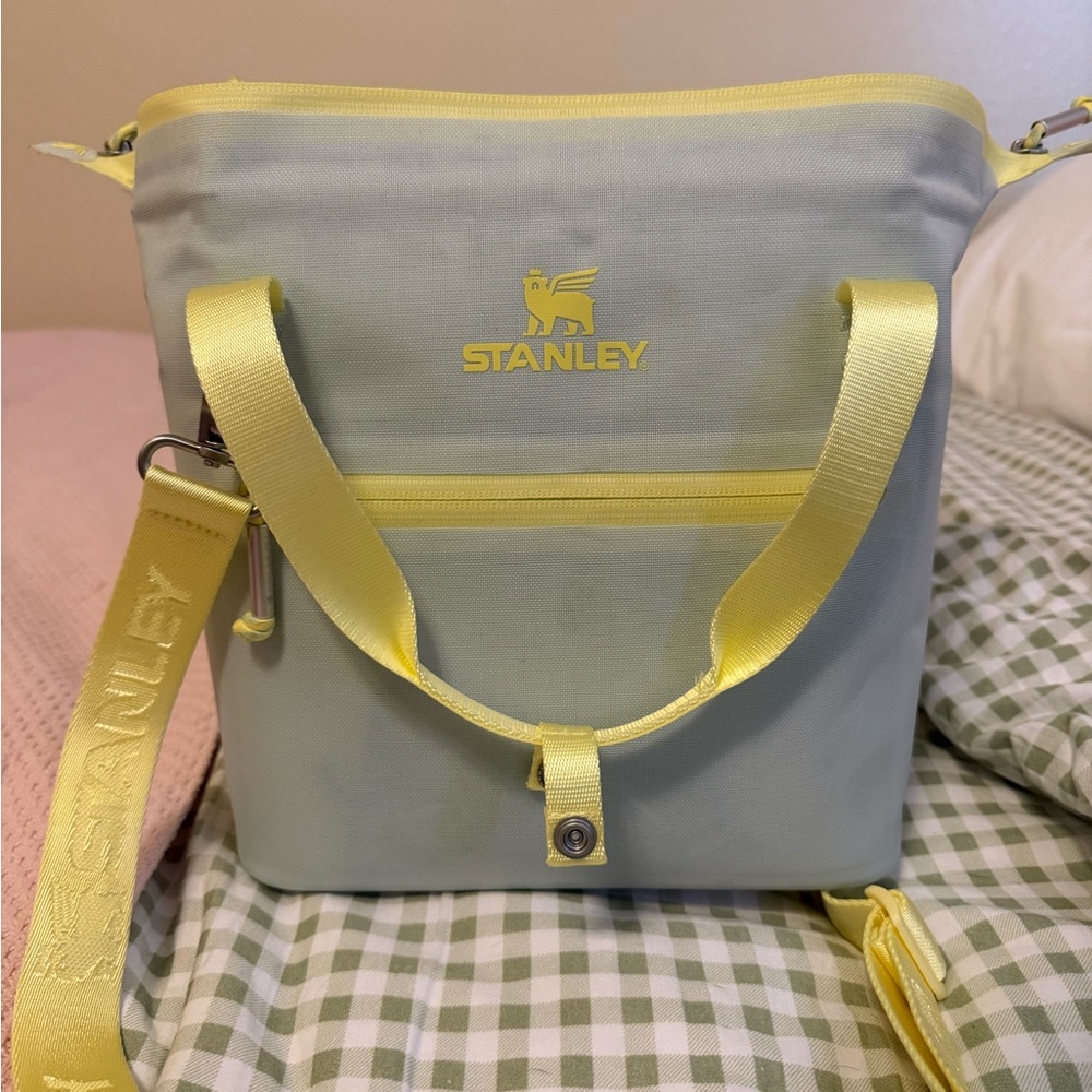 Stanley Women's Yellow and Mint Lunchbag